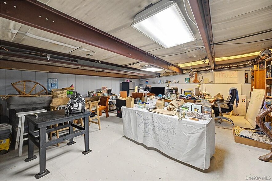 More Photos Of 133 Glenwood Rd, Glenwood Landing Warehouse For Sale