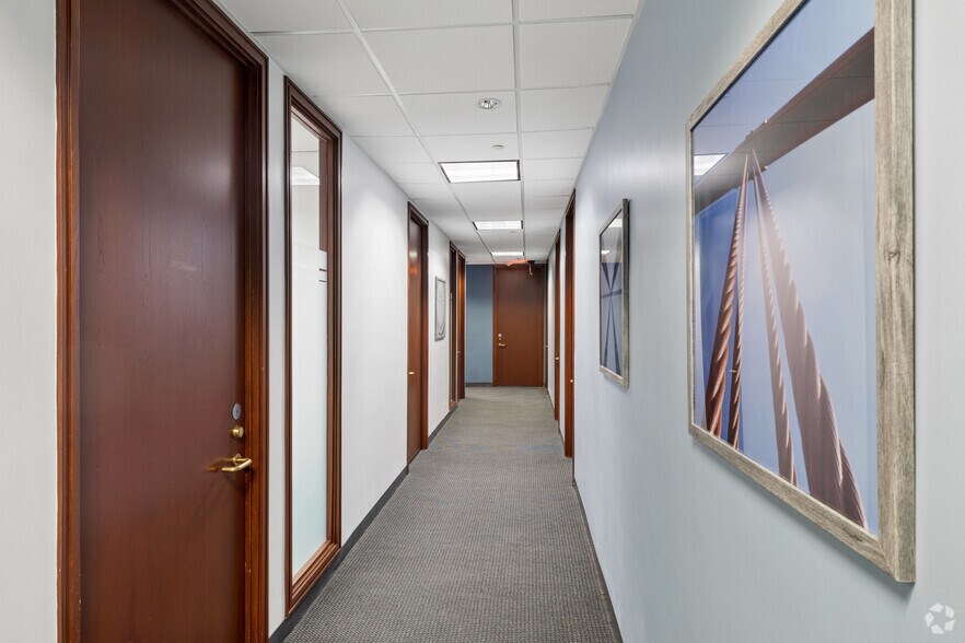 More Photos Of 1221 Brickell Ave, Miami Coworking Space