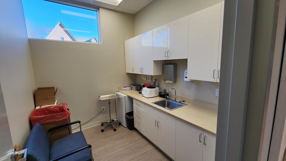 More Photos Of 3311 E 46th St, Tulsa Medical For Sale