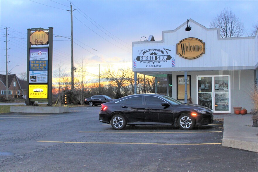 More Photos Of 1648 Taunton, Clarington Restaurant For Lease