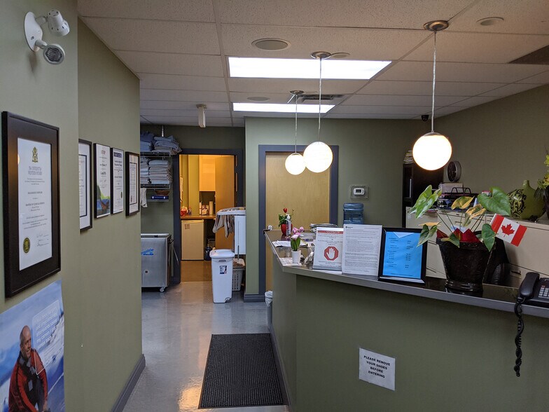 Primary Photo Of 4306 Richmond Rd SW, Calgary Medical For Sale