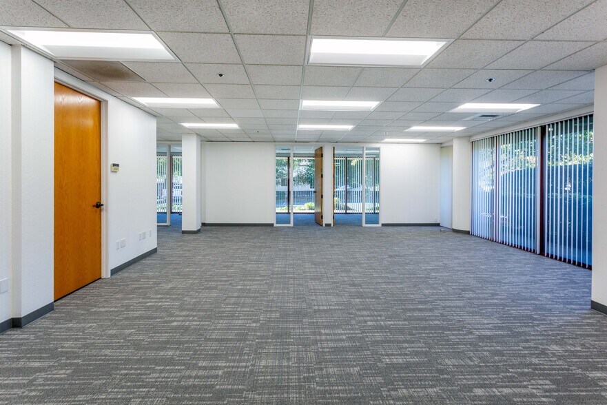 More Photos Of 1701 Novato Blvd, Novato Office For Lease