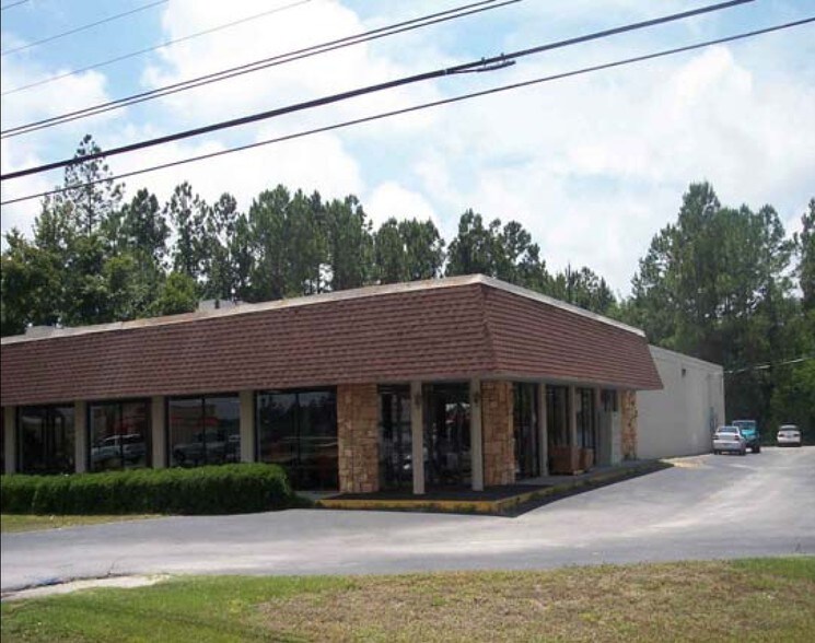 More Photos Of 2116 S Highway 77, Lynn Haven General Retail For Sale