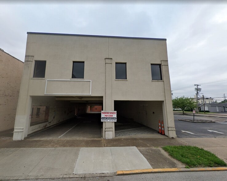 More Photos Of 304 Frederica St, Owensboro Unknown For Lease