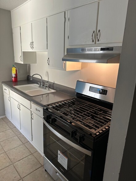 More Photos Of 3164 Cushman Cir SW, Atlanta Apartments For Sale