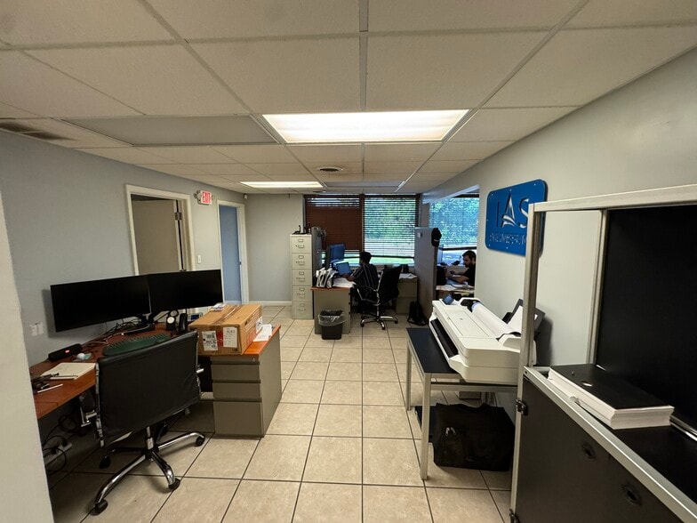 More Photos Of 25801-25851 Solon Rd, Bedford Heights Manufacturing For Sale