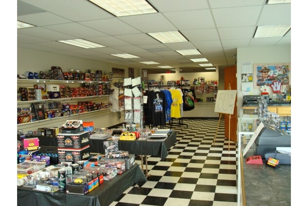 More Photos Of 730 Lenox Ave, Oneida Storefront Retail Office For Sale