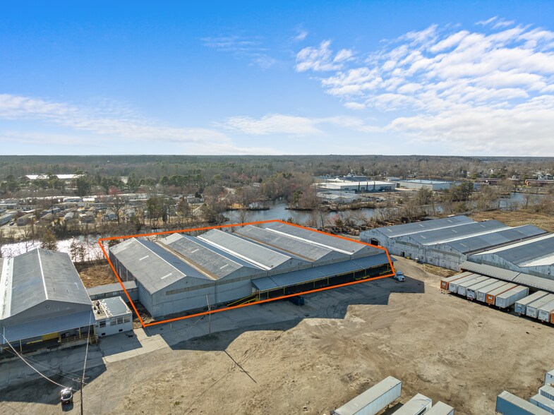 More Photos Of 328 S 2nd St, Millville Warehouse For Lease