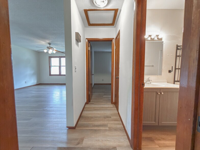 More Photos Of 204 N Walnut St, La Monte Multifamily For Sale