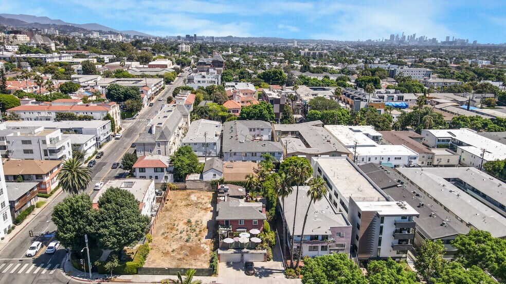 More Photos Of 1276 N Sweetzer Ave, West Hollywood Apartments For Sale