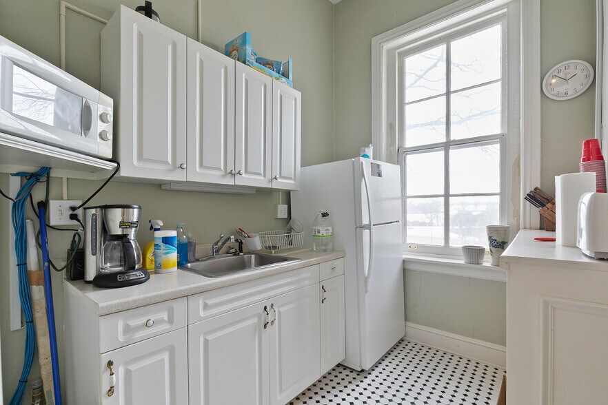 More Photos Of 311 S Arthur Ashe Boulevard, Richmond Office Residential For Sale