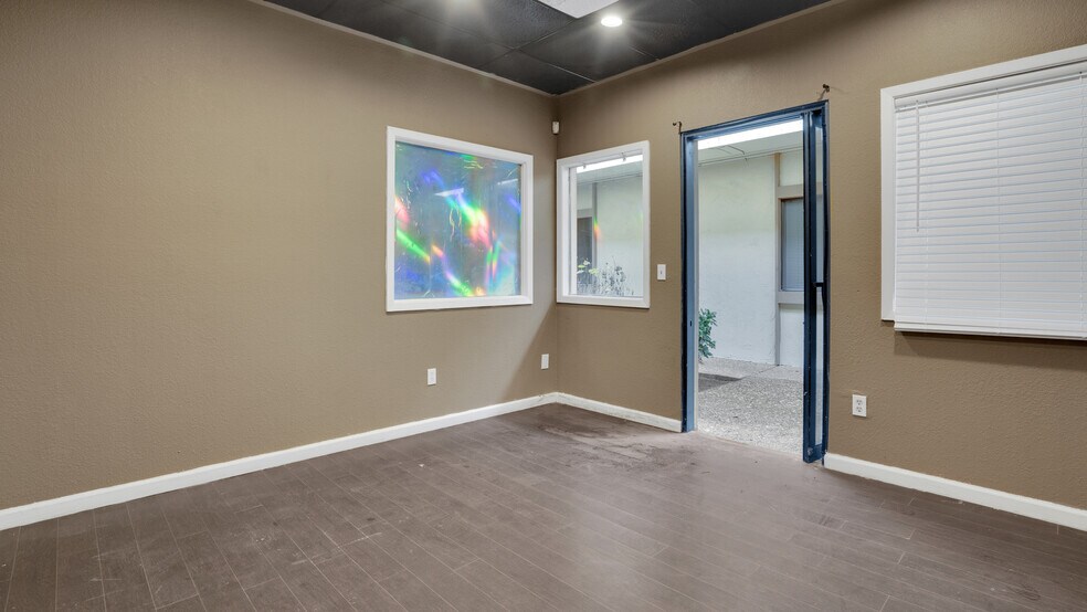 More Photos Of 5665 N Pershing Ave, Stockton Medical For Sale