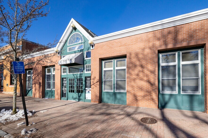 More Photos Of 954-960 Main St, Branford Medical For Lease