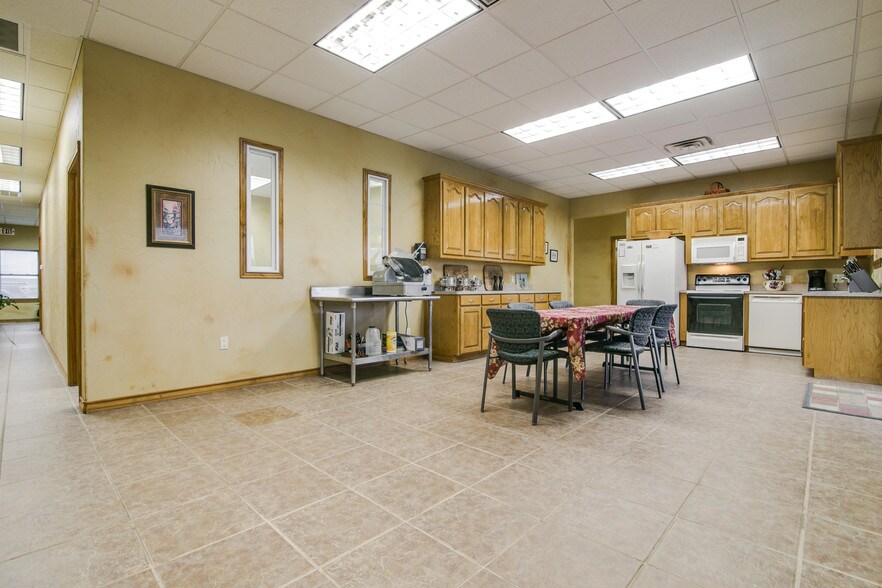 More Photos Of 4132 Interstate 30 W, Caddo Mills Coworking Space