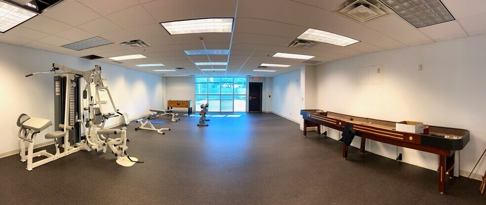 More Photos Of 18325 Waterview Pky, Dallas Office For Lease