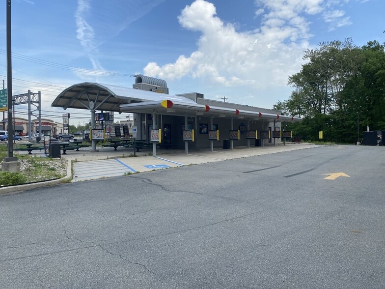 More Photos Of 244 US Highway 46, Totowa Fast Food For Lease
