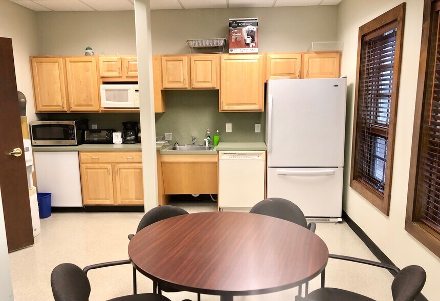 More Photos Of 5925 Farrington Rd, Chapel Hill Office For Lease