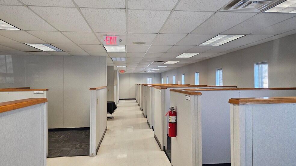 More Photos Of 19 Mcquiston Dr, Mercer Coworking Space