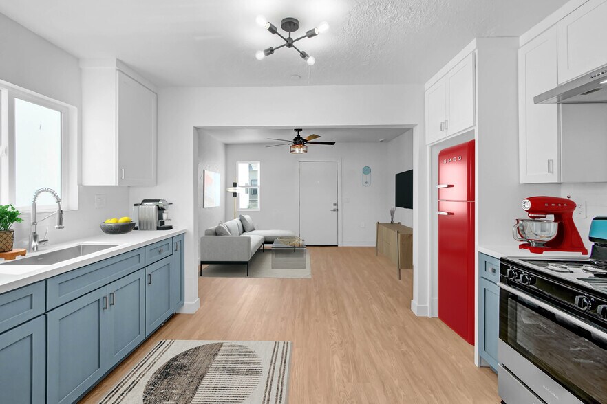 More Photos Of 5926 S Hoover St, Los Angeles Apartments For Sale