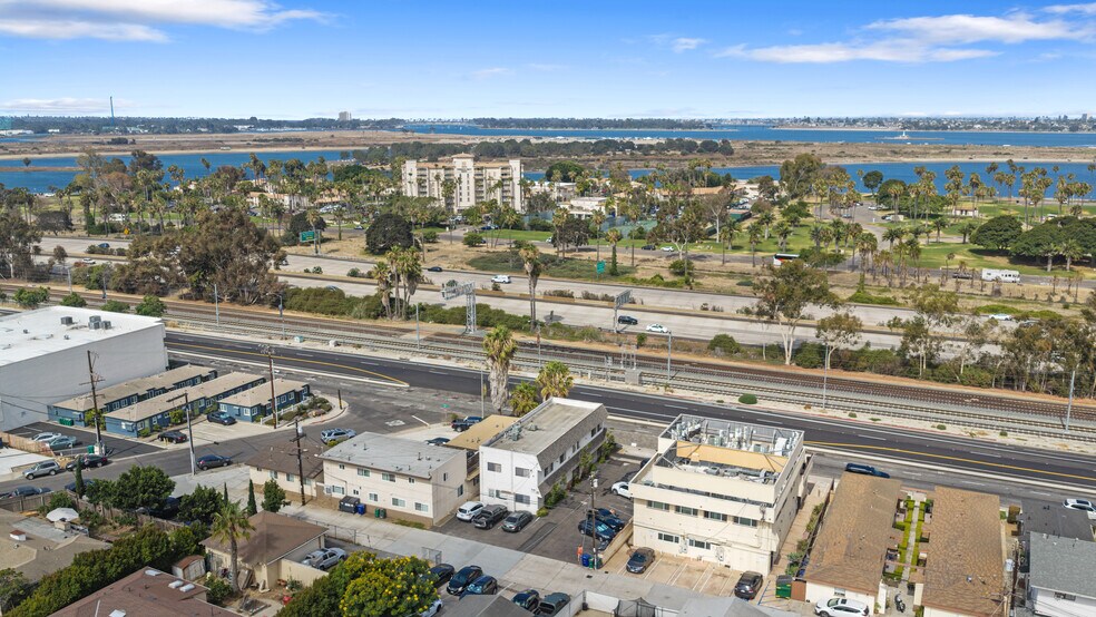 More Photos Of 1915-17 1915-17 Morena Blvd, San Diego Office For Sale