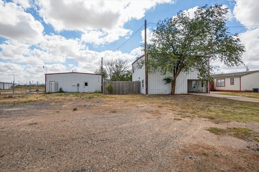 More Photos Of 4301 S County Road 1135, Midland Specialty For Sale