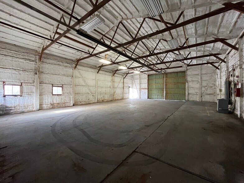 More Photos Of 4117 N Highway 61, Perryville Industrial For Sale