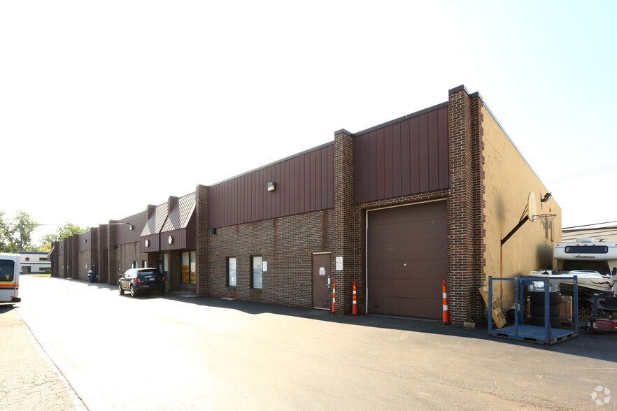 More Photos Of 5727-5767 E Executive Dr, Westland Industrial For Sale