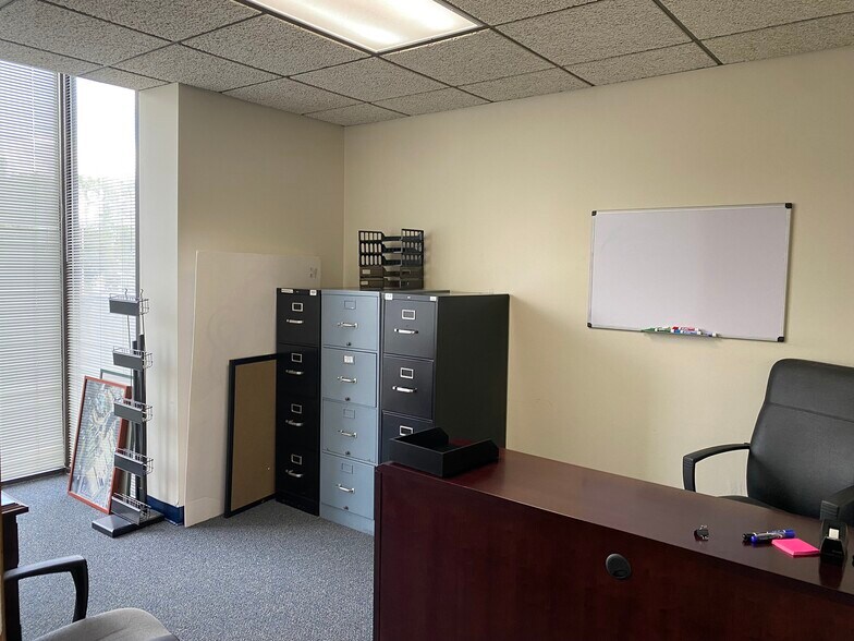 More Photos Of 2610 NW 43rd St, Gainesville Office For Lease