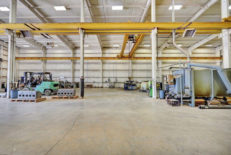 More Photos Of 2110 W 44th St, Odessa Industrial For Sale