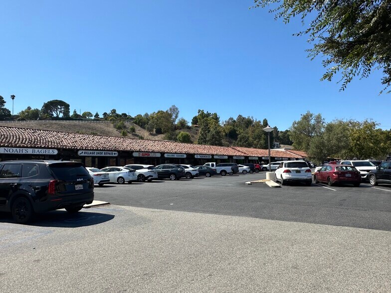 More Photos Of 811-897 Silver Spur Rd, Rolling Hills Estates Unknown For Lease