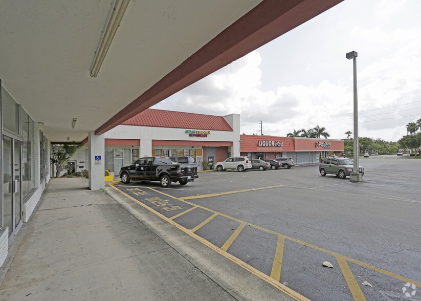 More Photos Of 19904 NW 2nd Ave, Miami Unknown For Lease