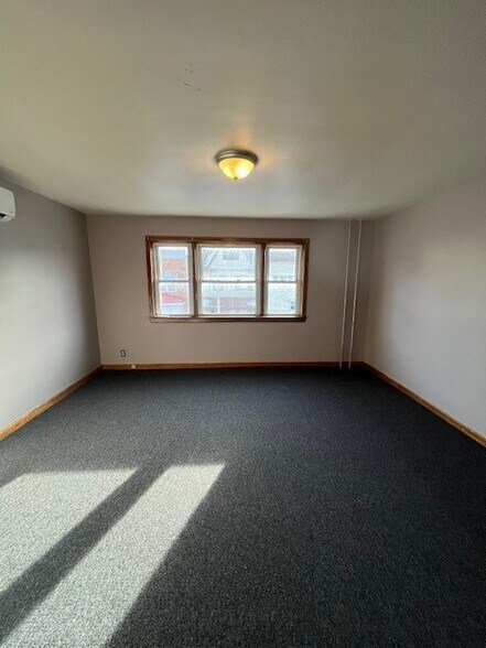 More Photos Of 48 S Kennedy Dr, Mcadoo Apartments For Sale