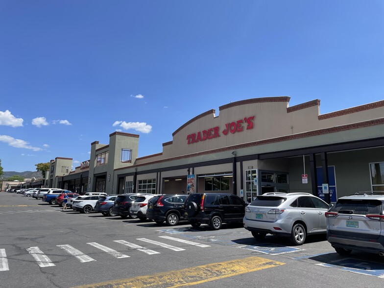 Primary Photo Of 500-530 Cordova Rd, Santa Fe General Retail For Lease