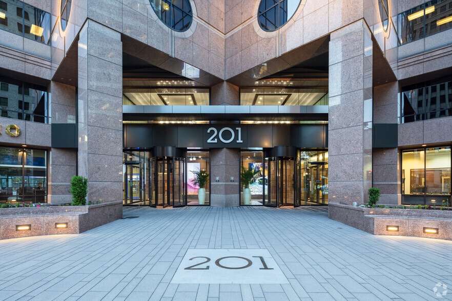 More Photos Of 201 S Main St, Salt Lake City Office For Lease