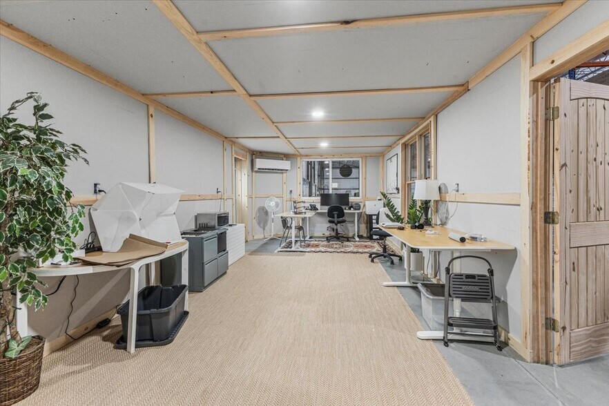 More Photos Of 241 Industrial Park Rd, Mountain City Warehouse For Sale