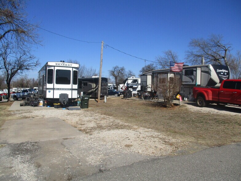 More Photos Of 8801 SE 29th St, Midwest City Trailer Camper Park For Sale