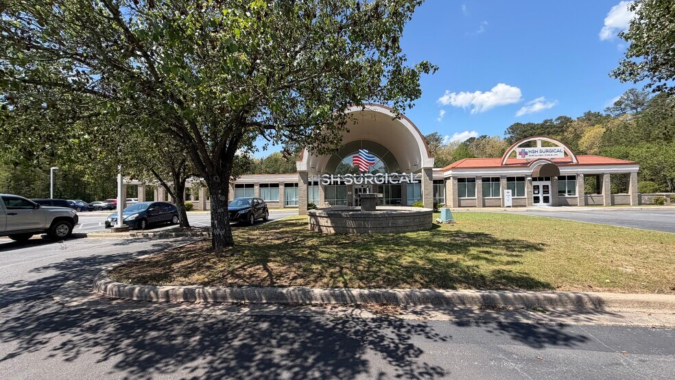 Primary Photo Of 7200 S Hazel St, Pine Bluff Medical For Lease