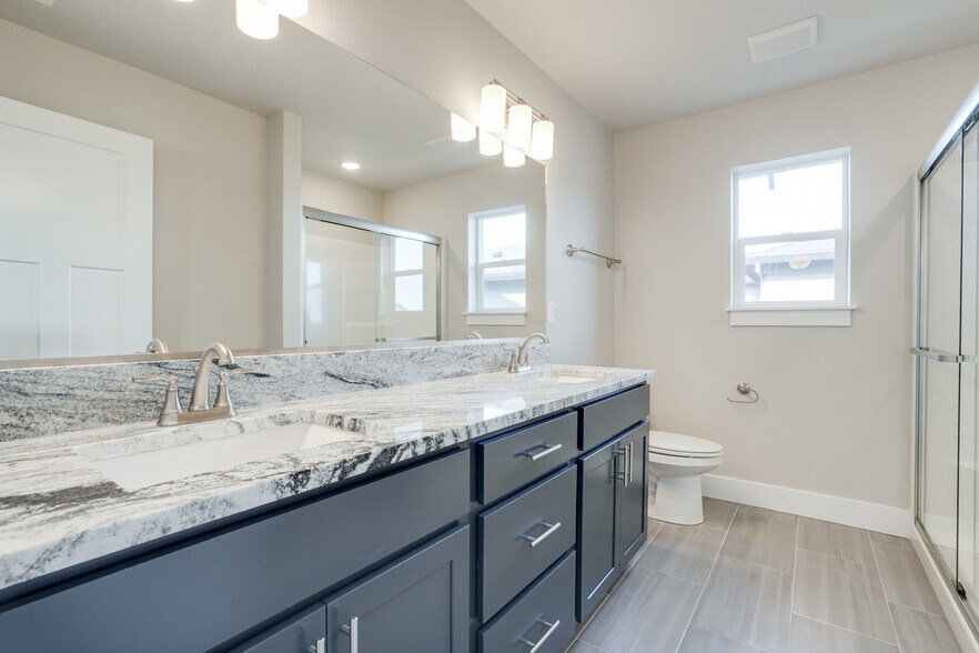 More Photos Of 2924 NW 16th St, Battle Ground Apartments For Sale