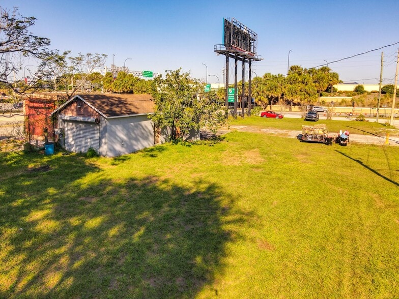 More Photos Of 707 S Orange Blossom Trl, Orlando Storefront For Sale