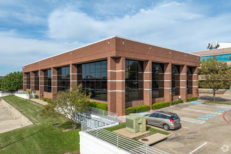 More Photos Of 3900 American Dr, Plano Medical For Sale