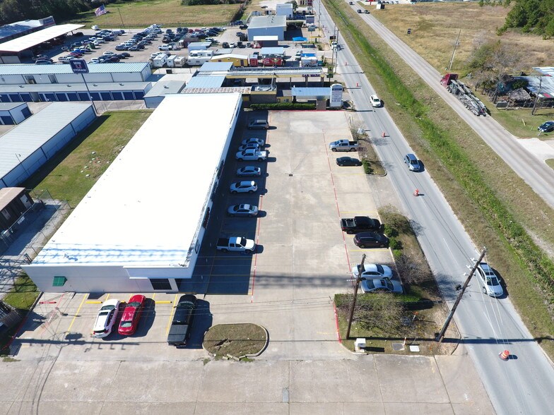 More Photos Of 1964 Northpark Dr, Kingwood Storefront For Sale