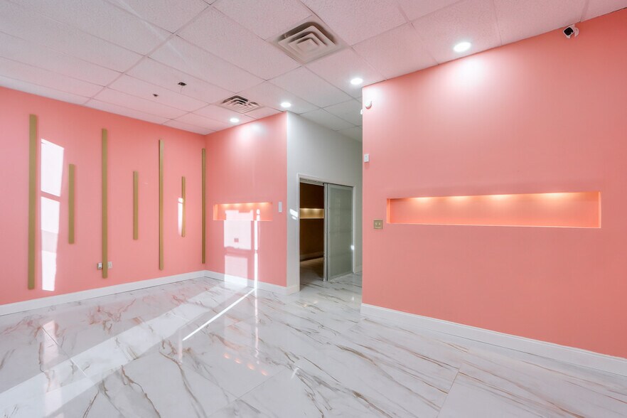 More Photos Of 5725 State Bridge Rd, Johns Creek Freestanding For Lease