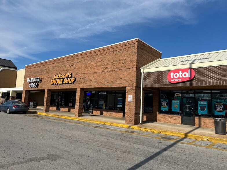 More Photos Of 941 North Parkway, Jackson Unknown For Lease