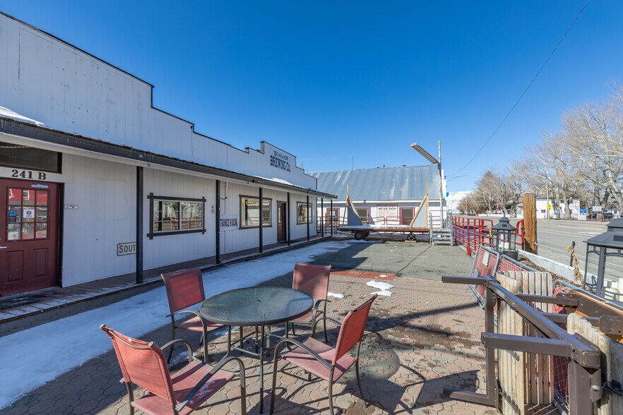 More Photos Of 20 S Sinclair St, Bridgeport Storefront For Sale