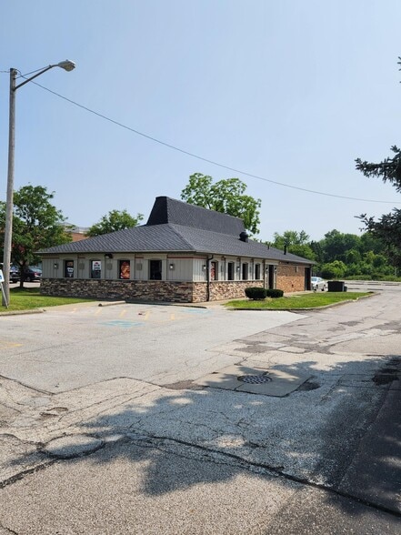 More Photos Of 18055 Bagley Rd, Middleburg Heights Fast Food For Sale