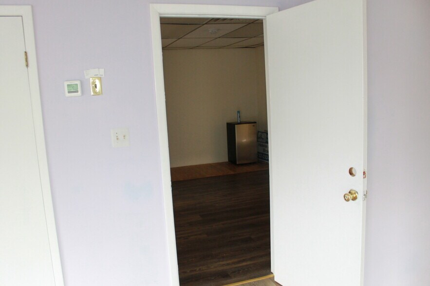 More Photos Of 3321 Doris Ave, Ocean Unknown For Lease