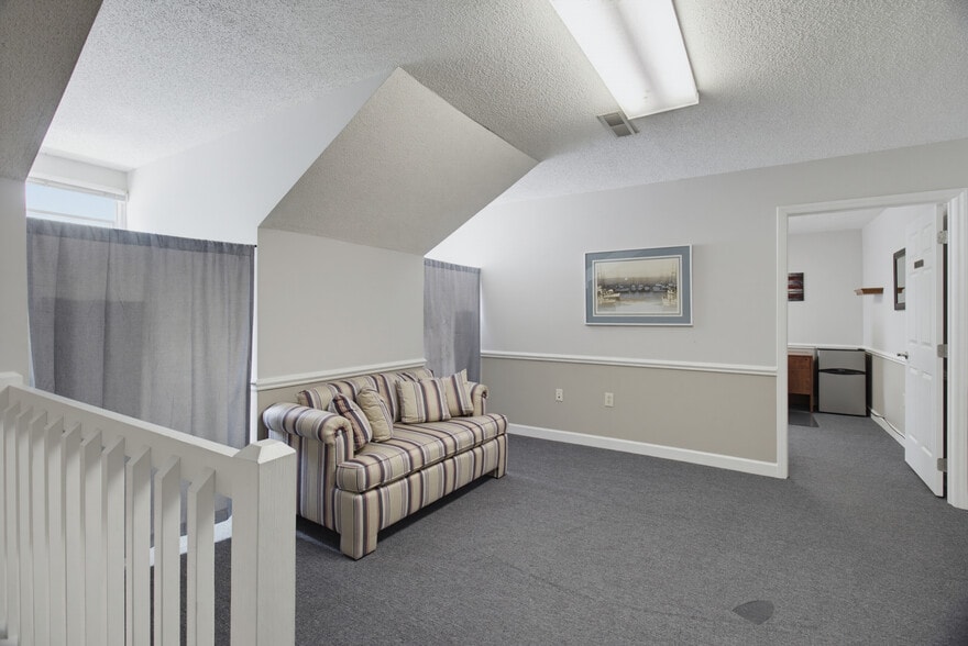 More Photos Of 701 W Main St, Jamestown Office For Sale