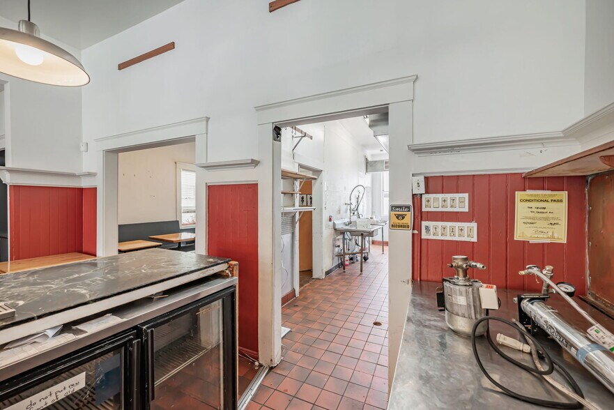 More Photos Of 408-412 Cortland Ave, San Francisco Storefront Retail Residential For Lease