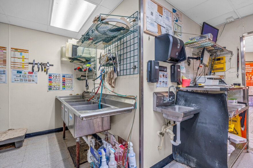 More Photos Of 1015 S Ridgewood Ave, Edgewater Office For Sale