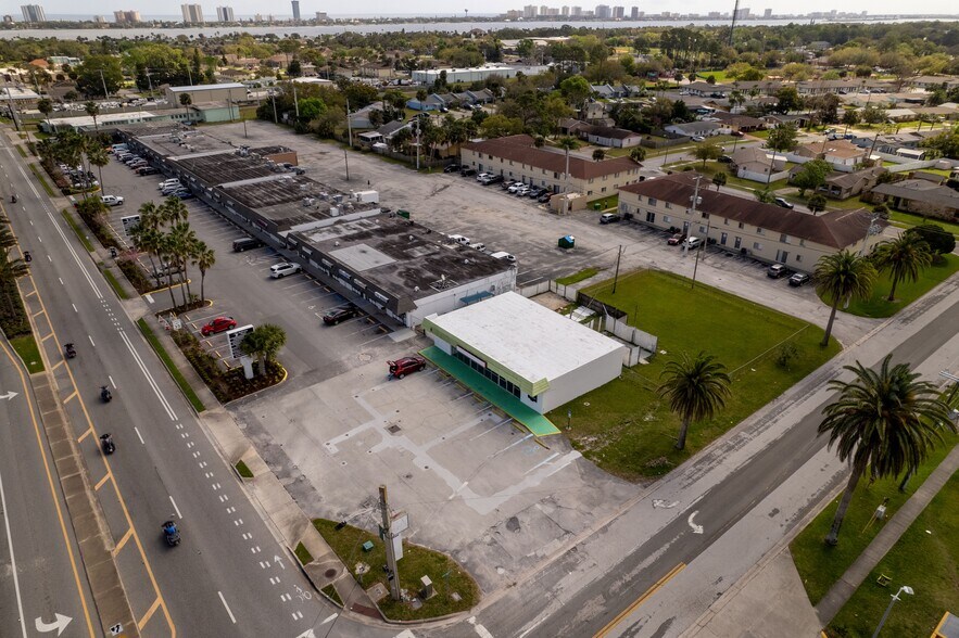 More Photos Of 599 Beville Rd, Daytona Beach General Retail For Sale